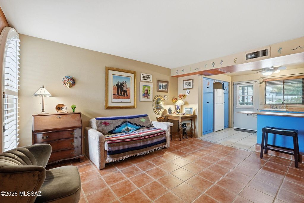 386 S La Canada Dr Unit C, Green Valley, AZ 85614