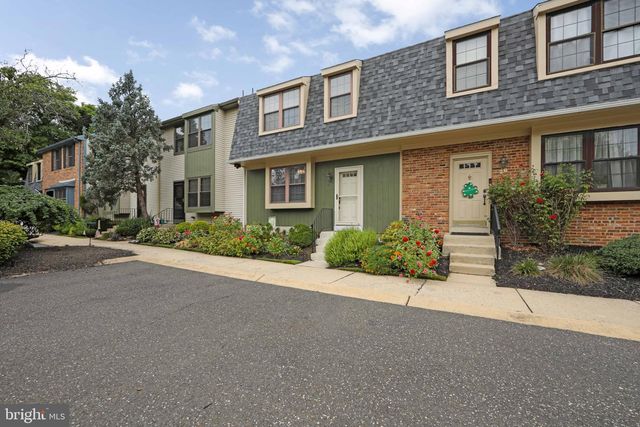 27 CROFTON CMNS, Cherry Hill, NJ 08034