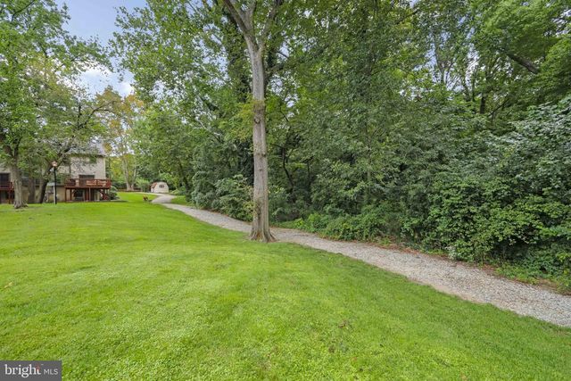27 CROFTON CMNS, Cherry Hill, NJ 08034