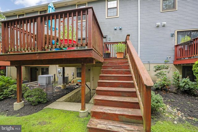 27 CROFTON CMNS, Cherry Hill, NJ 08034