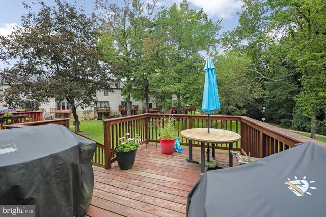27 CROFTON CMNS, Cherry Hill, NJ 08034