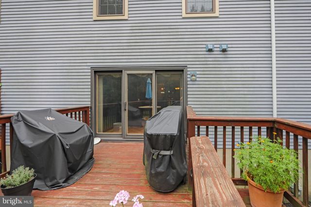 27 CROFTON CMNS, Cherry Hill, NJ 08034