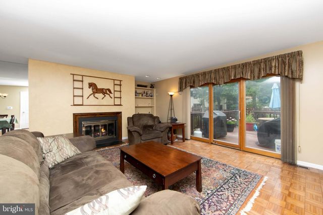 27 CROFTON CMNS, Cherry Hill, NJ 08034