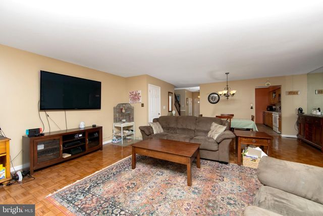 27 CROFTON CMNS, Cherry Hill, NJ 08034