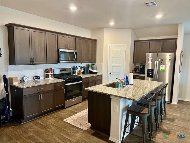 1733 James Street, New Braunfels, TX 78130