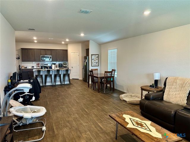 1733 James Street, New Braunfels, TX 78130