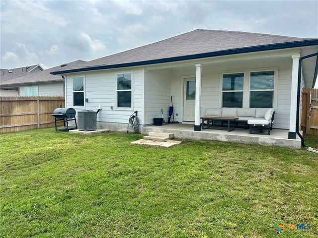 1733 James Street, New Braunfels, TX 78130