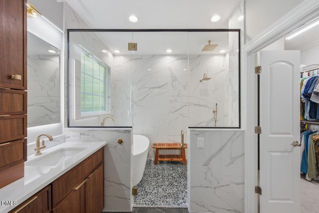 221 Bear Tree Creek, Chapel Hill, NC 27517