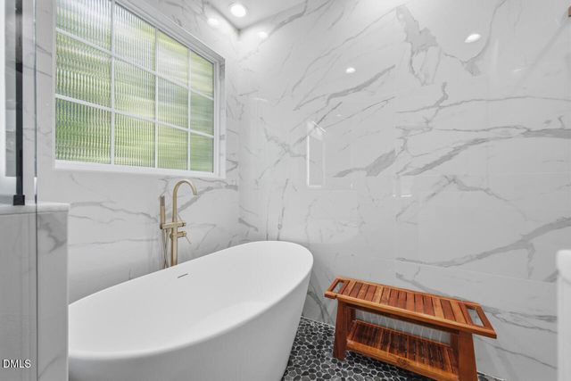 221 Bear Tree Creek, Chapel Hill, NC 27517