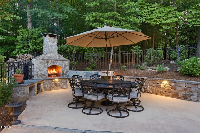 221 Bear Tree Creek, Chapel Hill, NC 27517