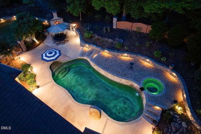 221 Bear Tree Creek, Chapel Hill, NC 27517