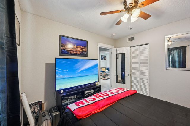 924 MCINTOSH Street, West Palm Beach, FL 33405