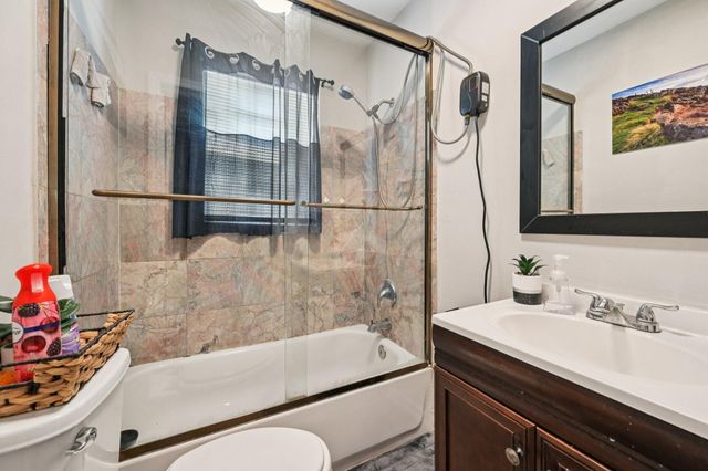 924 MCINTOSH Street, West Palm Beach, FL 33405