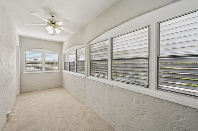 924 MCINTOSH Street, West Palm Beach, FL 33405