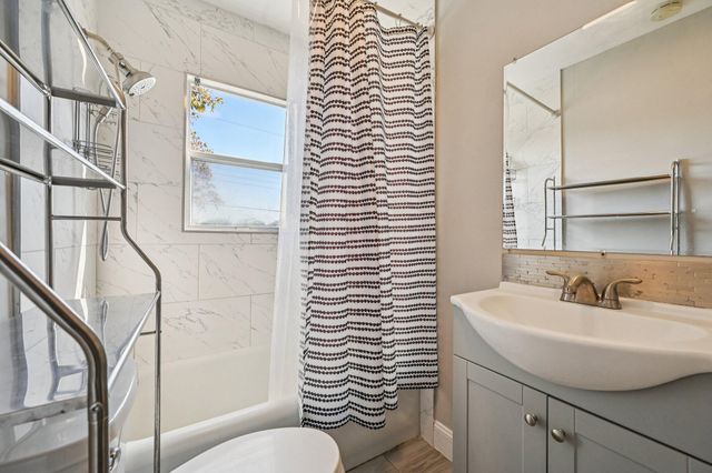 924 MCINTOSH Street, West Palm Beach, FL 33405