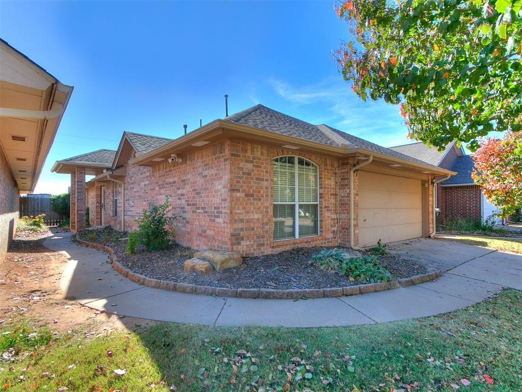 1304 NW 138th Street, Edmond, OK 73013