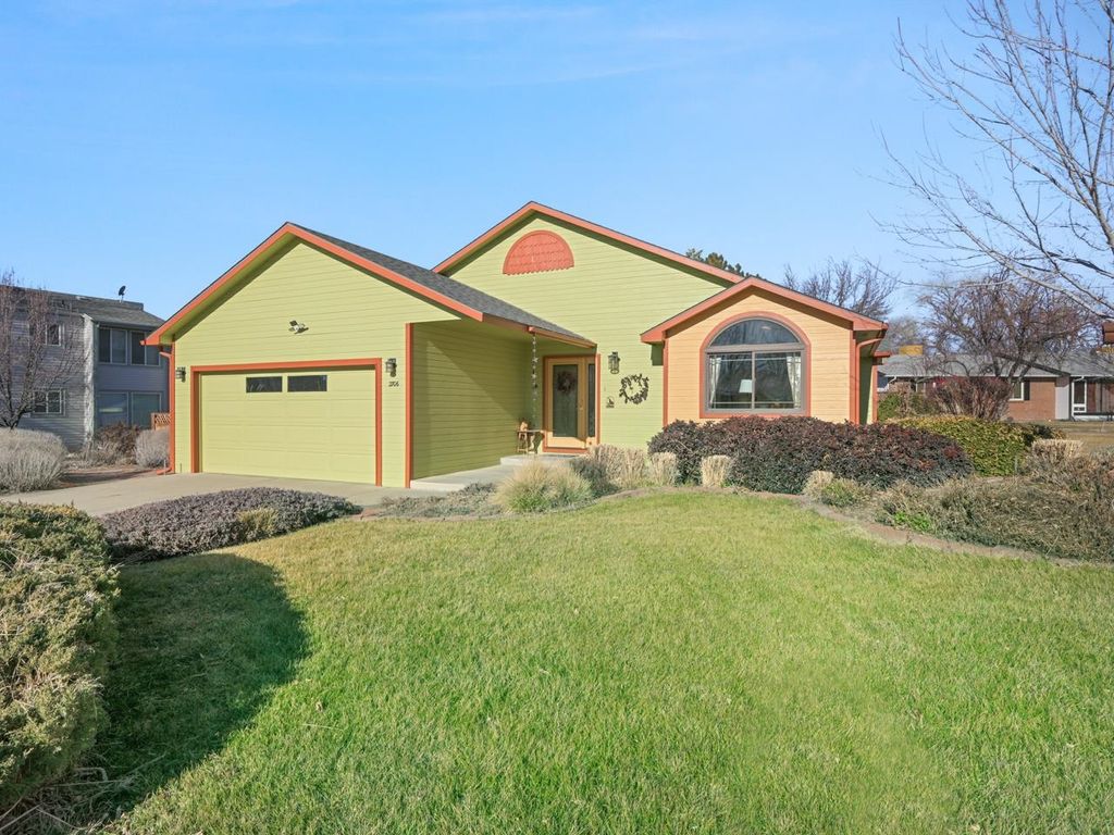 2706 Del Mar Circle, Grand Junction, CO 81506