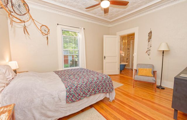 700 N Trade Avenue, Landrum, SC 29356