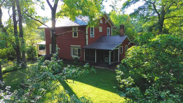 700 N Trade Avenue, Landrum, SC 29356