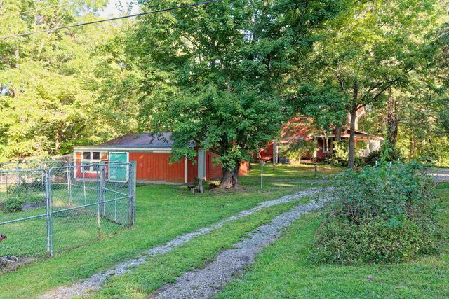 700 N Trade Avenue, Landrum, SC 29356