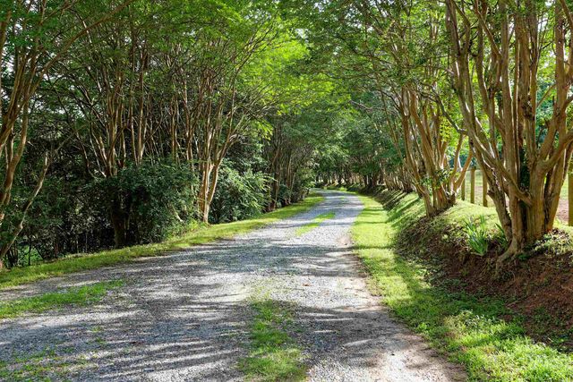 700 N Trade Avenue, Landrum, SC 29356