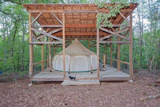 700 N Trade Avenue, Landrum, SC 29356
