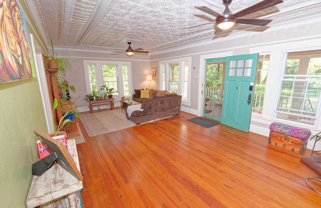 700 N Trade Avenue, Landrum, SC 29356