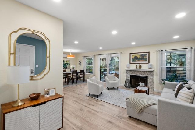 386 Union Avenue D, Campbell, CA 95008