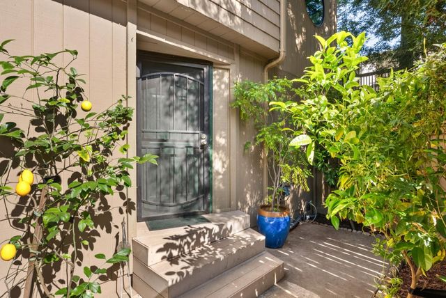 386 Union Avenue D, Campbell, CA 95008
