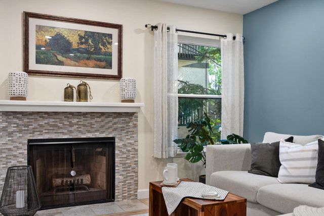 386 Union Avenue D, Campbell, CA 95008