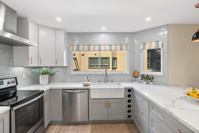 386 Union Avenue D, Campbell, CA 95008