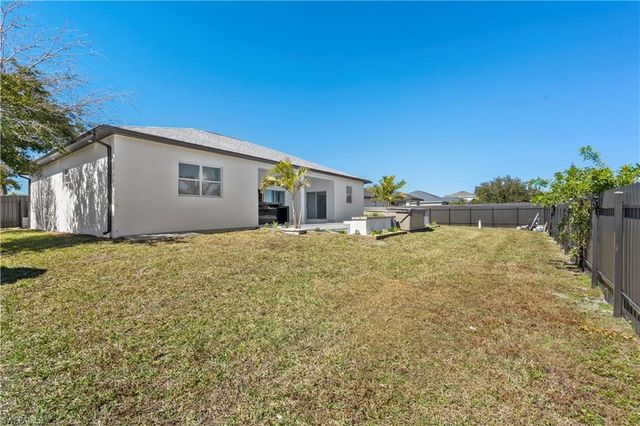 401 NW 27th AVE, Cape Coral, FL 33993