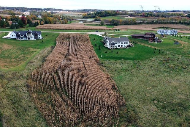L11 Prairie Circle, Verona, WI 53593