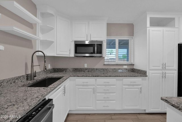 2021 E 10TH Street, Tempe, AZ 85281