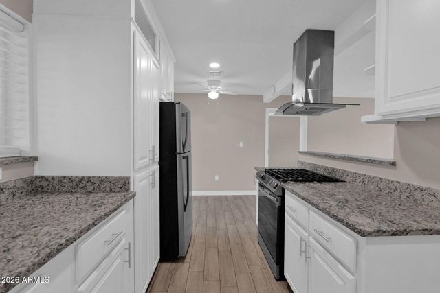 2021 E 10TH Street, Tempe, AZ 85281