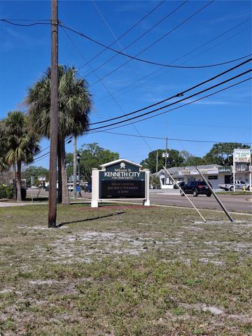 5560 61ST STREET N, St Petersburg, FL 33709