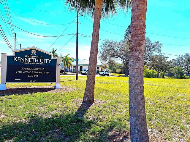 5560 61ST STREET N, St Petersburg, FL 33709