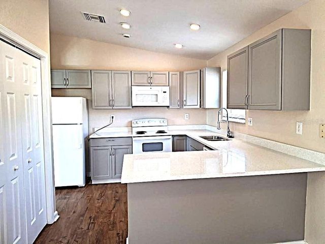 5560 61ST STREET N, St Petersburg, FL 33709