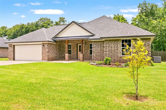26 Nelson Court, Jones Creek, TX 77541