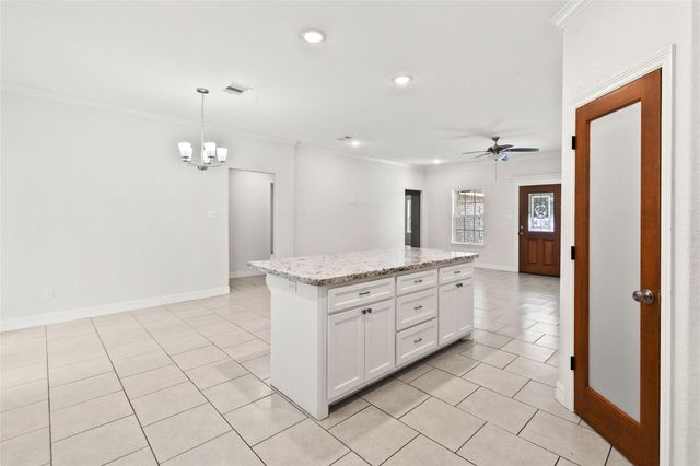 26 Nelson Court, Jones Creek, TX 77541