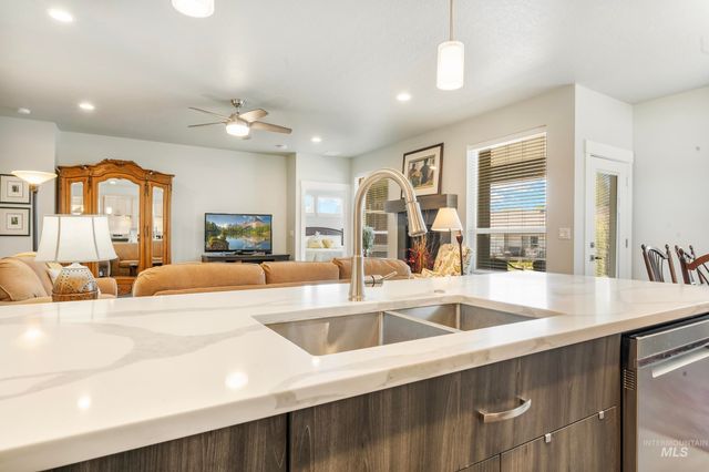 421 S Curtis 128, Boise, ID 83705