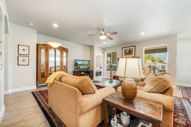 421 S Curtis 128, Boise, ID 83705