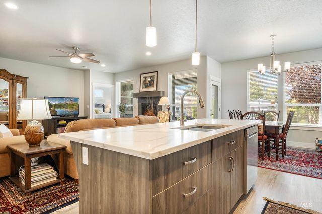 421 S Curtis 128, Boise, ID 83705