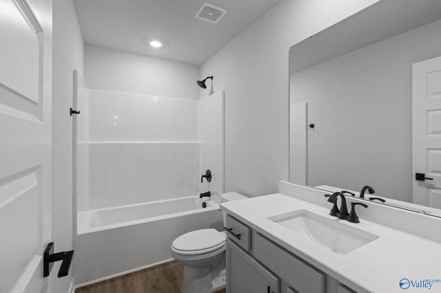 28040 Caperton Drive, Harvest, AL 35749