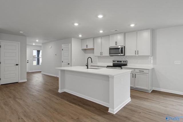 28040 Caperton Drive, Harvest, AL 35749