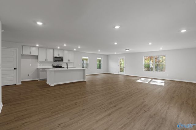 28040 Caperton Drive, Harvest, AL 35749