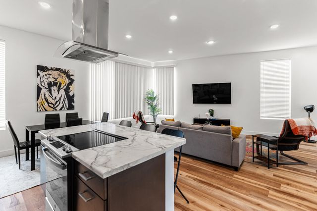 5 FYFER PL, Columbia, MO 65201