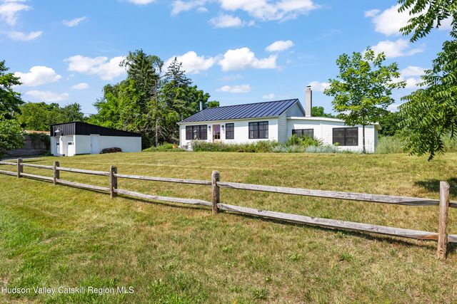476 South Road, Germantown, NY 12526