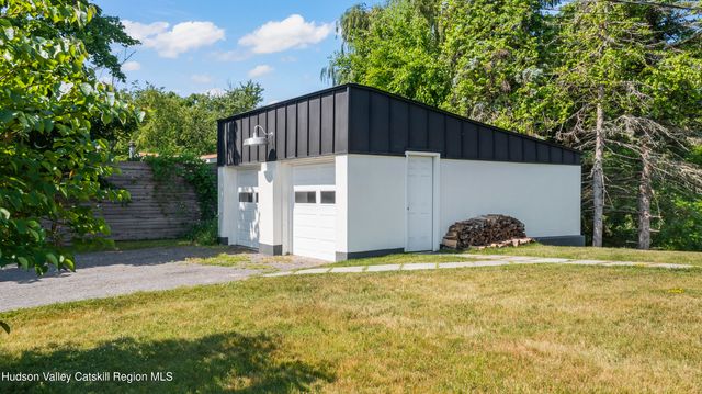 476 South Road, Germantown, NY 12526
