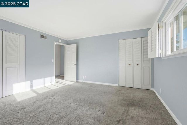 37 Miramonte Dr, Moraga, CA 94556